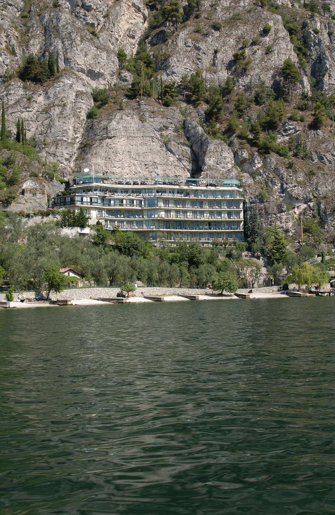 Hotel Astor Limone sul Garda Extérieur photo